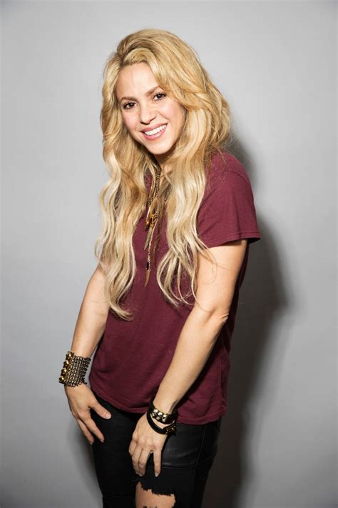 how old is shakira today